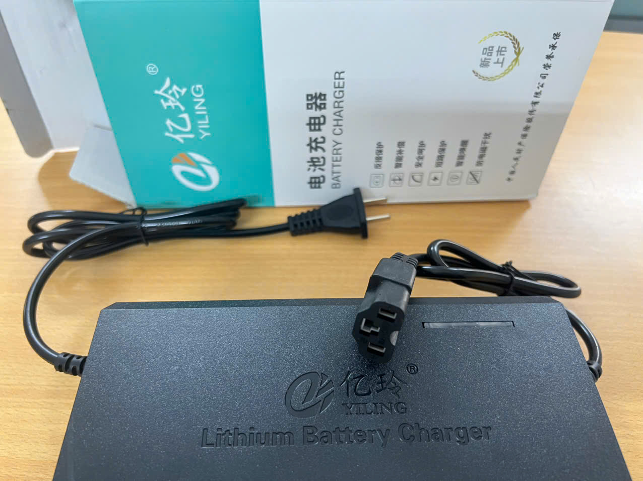 Cục sạc xe điện 60V 5A