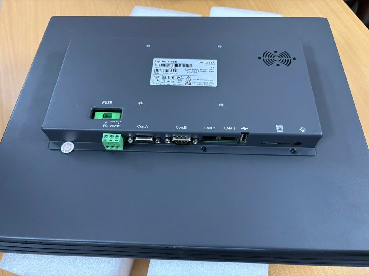 Màn hình HMI 15.6 inch Weintek