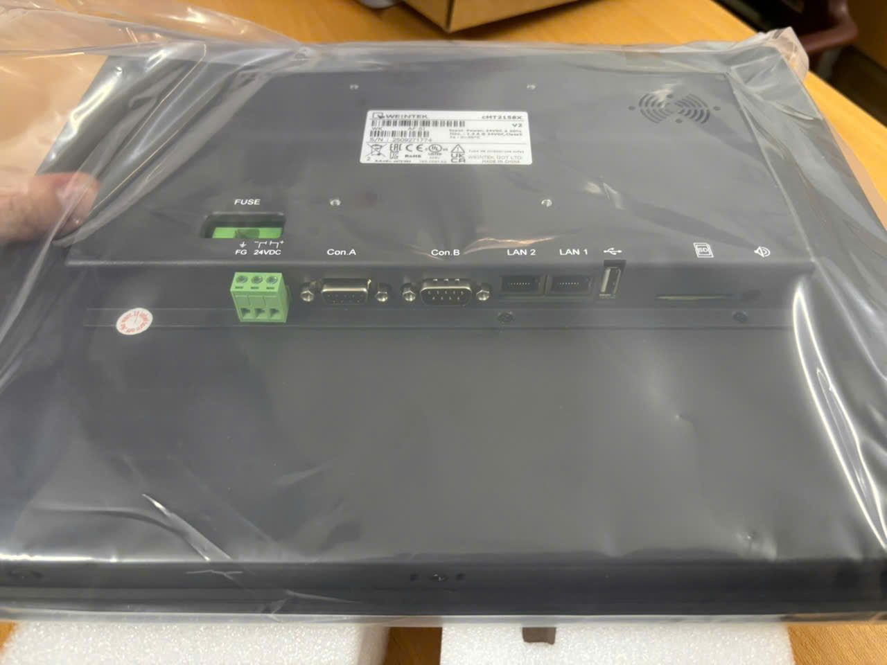 Màn hình HMI 15.6 inch Weintek